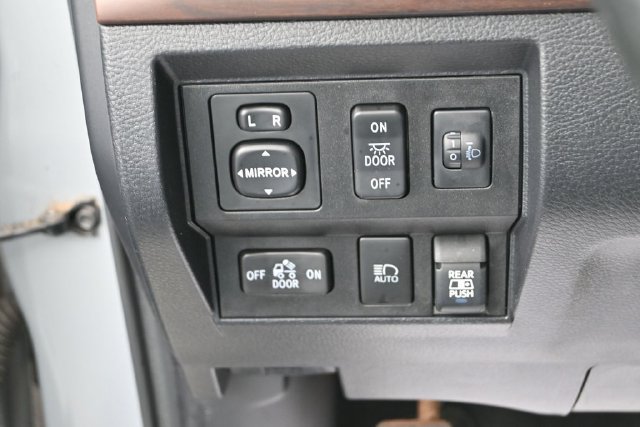 Used 2019 Toyota Tundra Limited AWD/4WD image 29