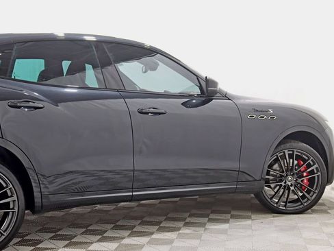 Used 2022 Maserati Levante Modena S AWD/4WD image 11