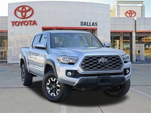 Used 2022 Toyota Tacoma TRD Off-Road image 1