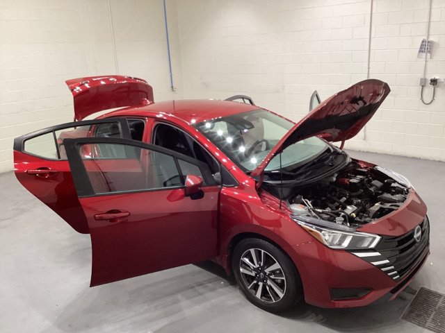 Used 2024 Nissan Versa SV w/ Trunk Package FWD image 11
