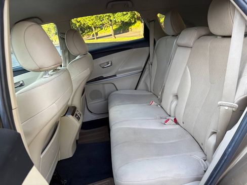 Used 2013 Toyota Venza LE FWD image 15