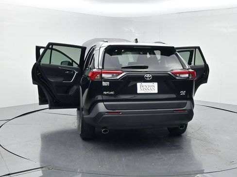 Used 2024 Toyota RAV4 XLE AWD/4WD image 27