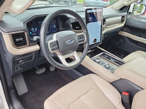 Certified 2022 Ford Expedition Limited AWD/4WD image 16
