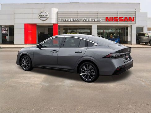 New 2026 Nissan Sentra SL w/ Floor Mat Package image 5