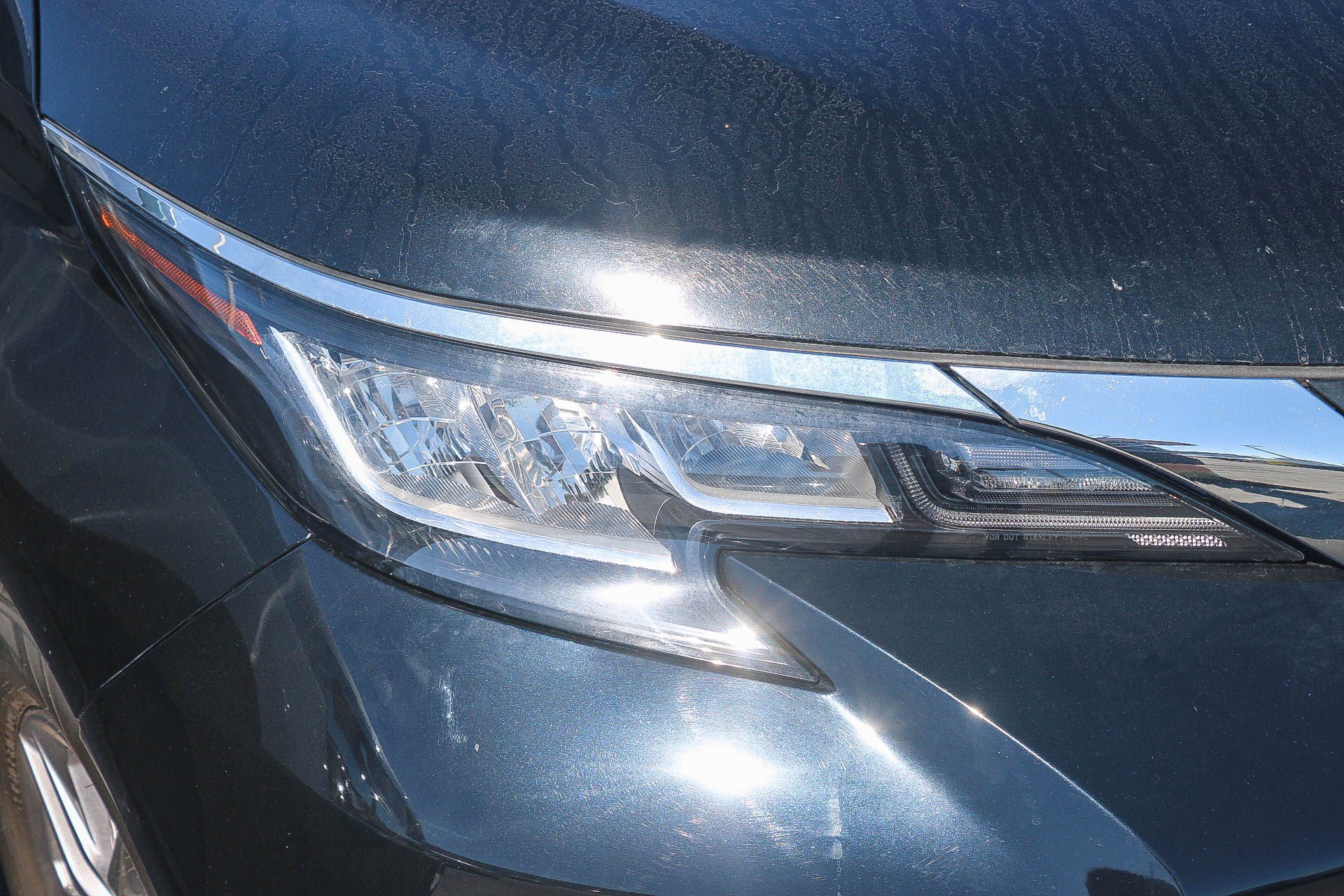 Used 2023 Toyota Sienna LE FWD image 2