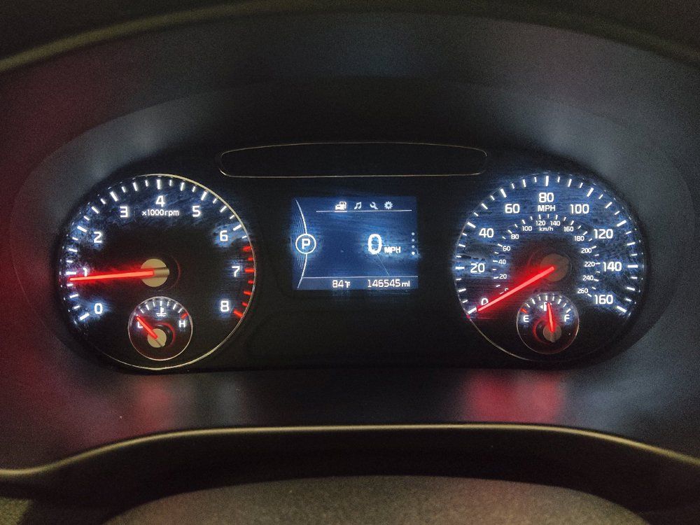 Used 2016 Kia Sorento FWD image 23
