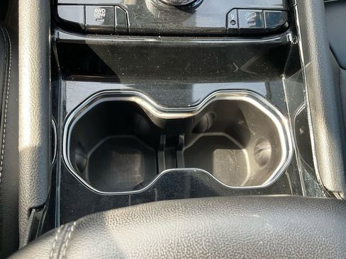 Used 2023 Jeep Grand Cherokee 4WD 4xe image 11