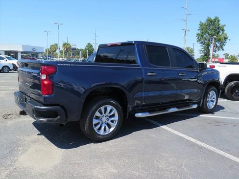 Used 2022 Chevrolet Silverado 1500 Custom image 3