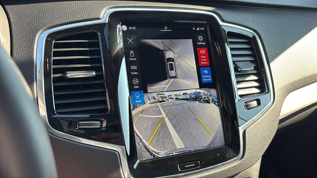 Certified 2025 Volvo XC90 T8 Plus AWD/4WD image 21