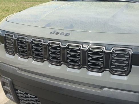 New 2026 Jeep Cherokee Laredo AWD/4WD image 25