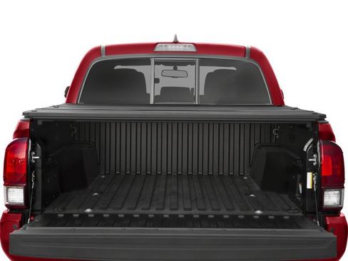 Used 2016 Toyota Tacoma TRD Sport w/ Towing Package AWD/4WD image 12