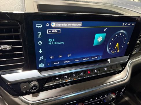 Used 2024 Chevrolet Silverado 1500 High Country image 31