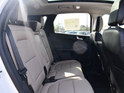 Used 2021 Ford Escape SEL w/ Technology Package AWD/4WD image 18