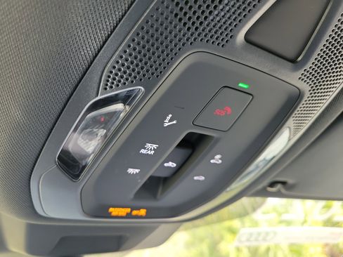 Used 2025 Audi Q5 Premium Plus w/ Premium Plus image 19