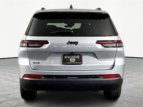 New 2025 Jeep Grand Cherokee L Altitude image 5