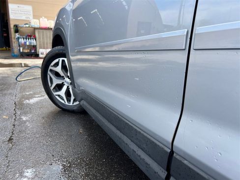 Used 2019 Subaru Forester Premium image 31