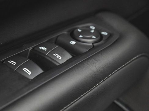 Used 2025 Chevrolet Tahoe LT image 10