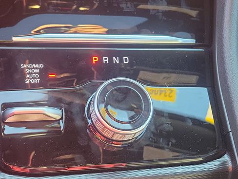 New 2026 Jeep Grand Cherokee Limited image 18