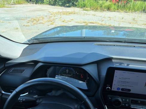 Used 2025 Toyota Grand Highlander FWD image 28