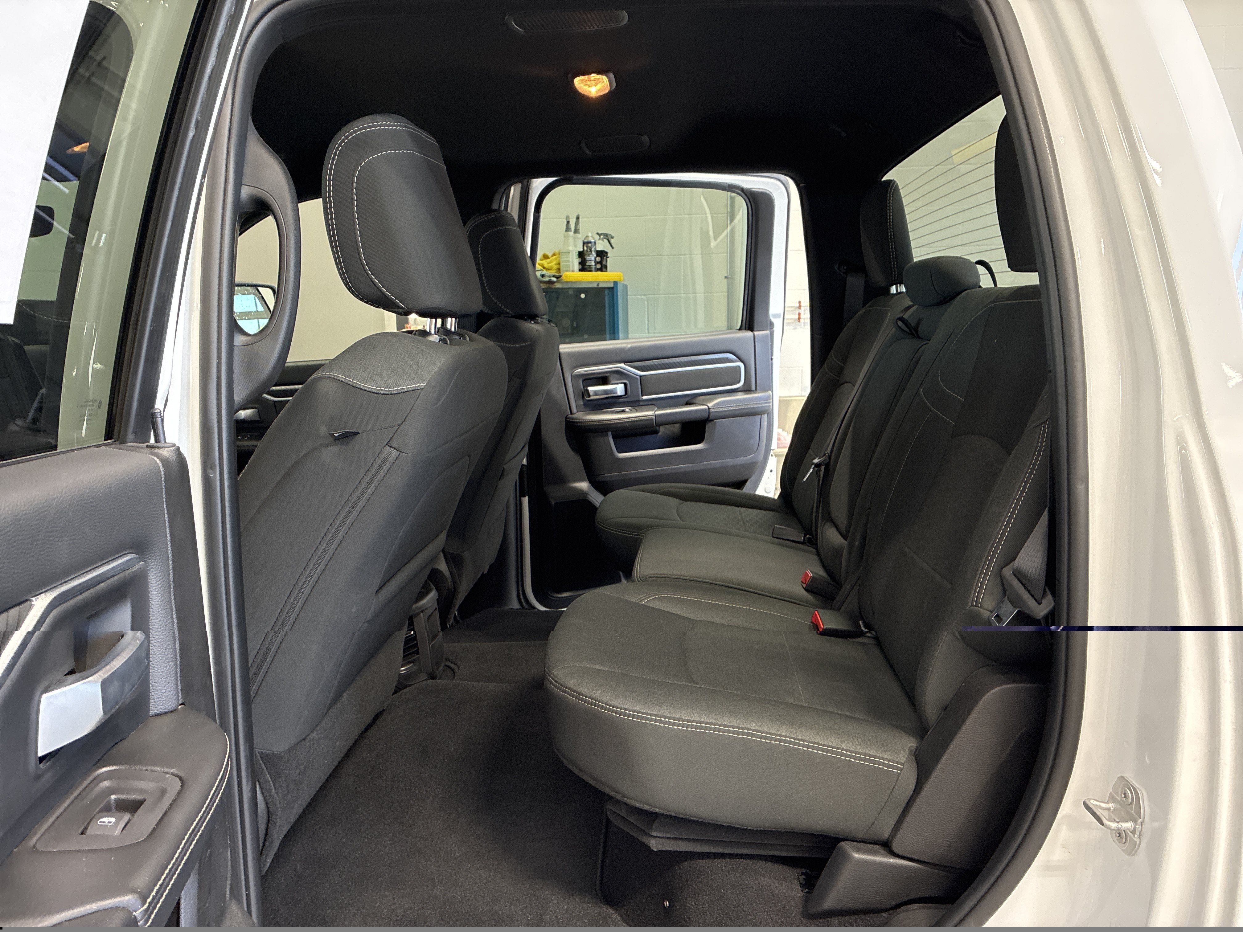Certified 2025 RAM 2500 Big Horn AWD/4WD image 11