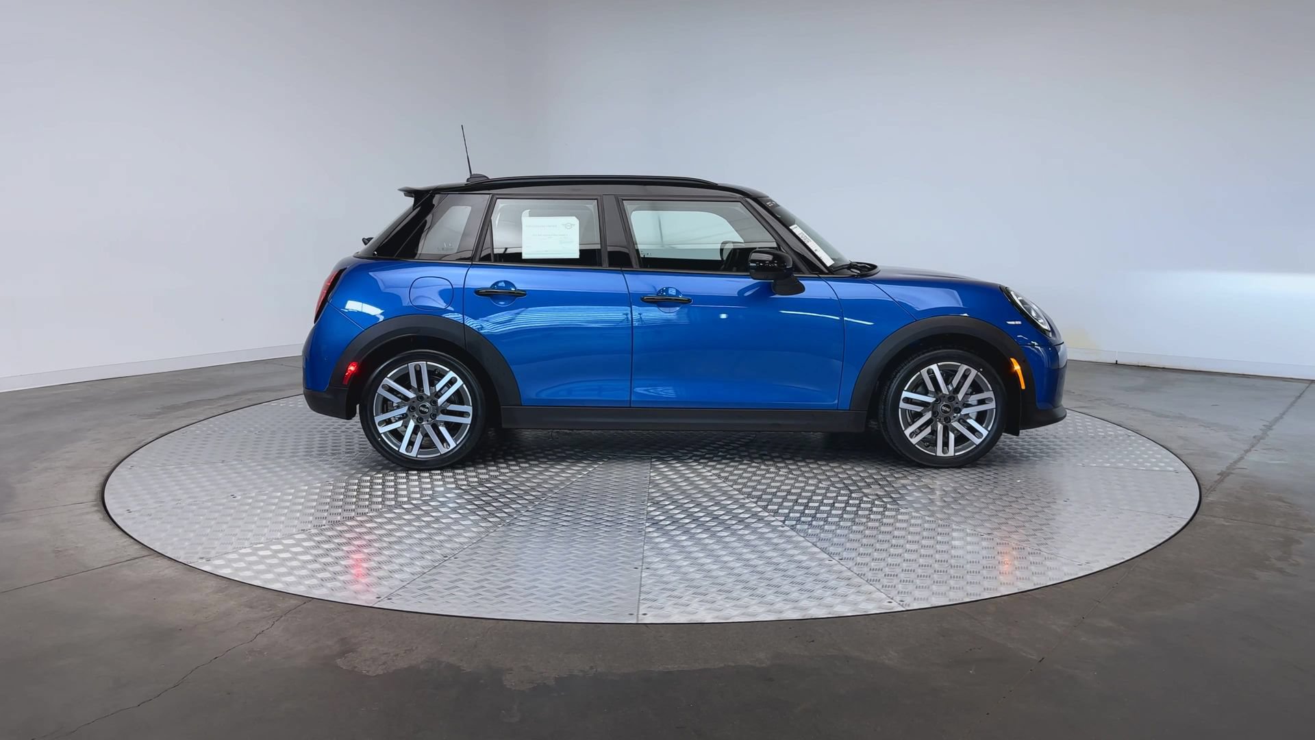 Certified 2026 MINI Cooper S FWD image 9