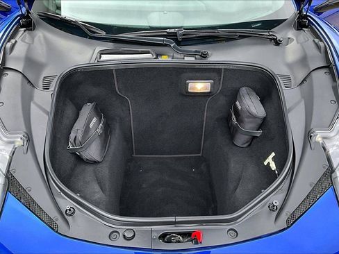 Used 2015 Ferrari 458 Italia Coupe RWD image 38