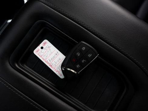 Used 2022 Chevrolet Tahoe LT image 30