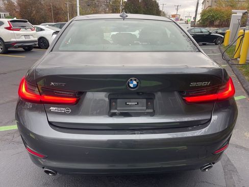 Used 2021 BMW 330i xDrive Sedan w/ Convenience Package image 4