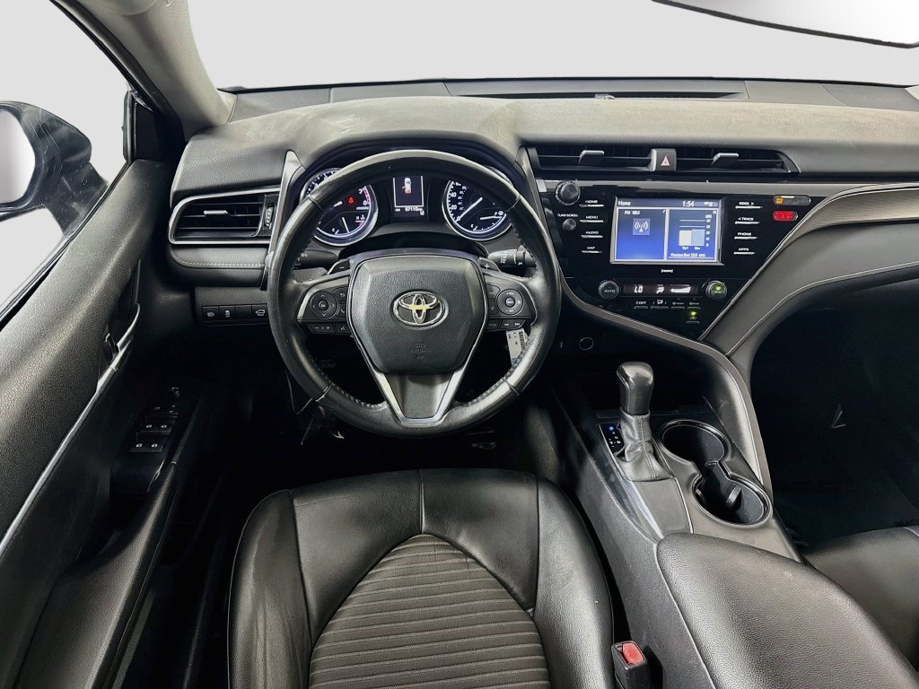 Used 2020 Toyota Camry SE FWD image 16