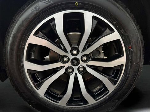 Used 2020 Ford Explorer ST image 31