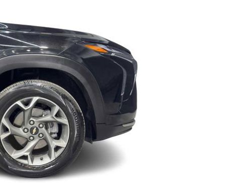 Used 2024 Chevrolet Trax LT w/ Driver Confidence Package image 8