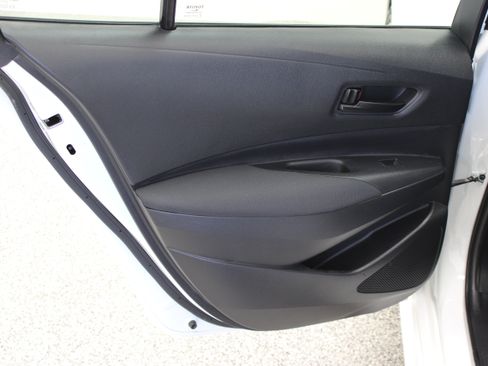 Used 2024 Toyota Corolla LE FWD image 23