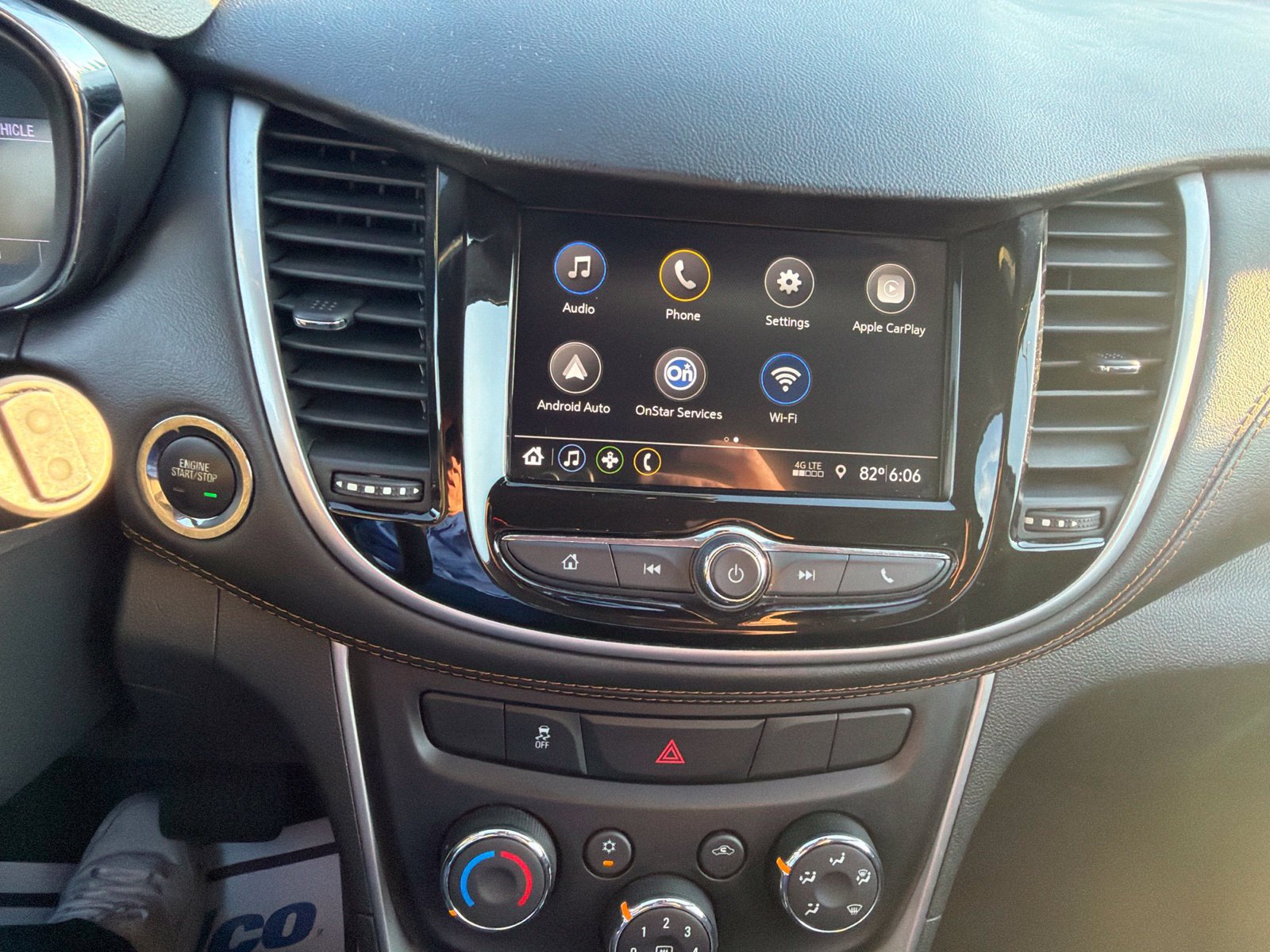 Used 2019 Chevrolet Trax LT w/ LT Convenience Package FWD image 13