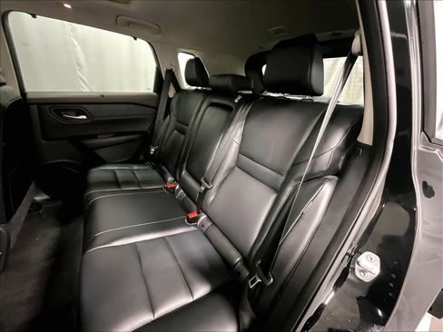 Certified 2023 Nissan Rogue SV w/ SV Premium Package image 15