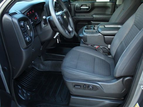 Used 2020 Chevrolet Silverado 1500 W/T w/ Z71 Off-Road Package AWD/4WD image 18