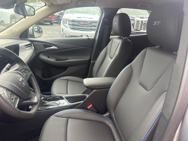 New 2026 Buick Encore GX Sport Touring w/ Comfort Package AWD/4WD image 12