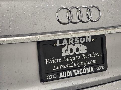 Used 2023 Audi Q5 2.0T Premium w/ Convenience Package image 32