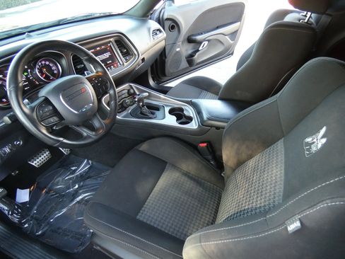 Used 2021 Dodge Challenger R/T Scat Pack image 39