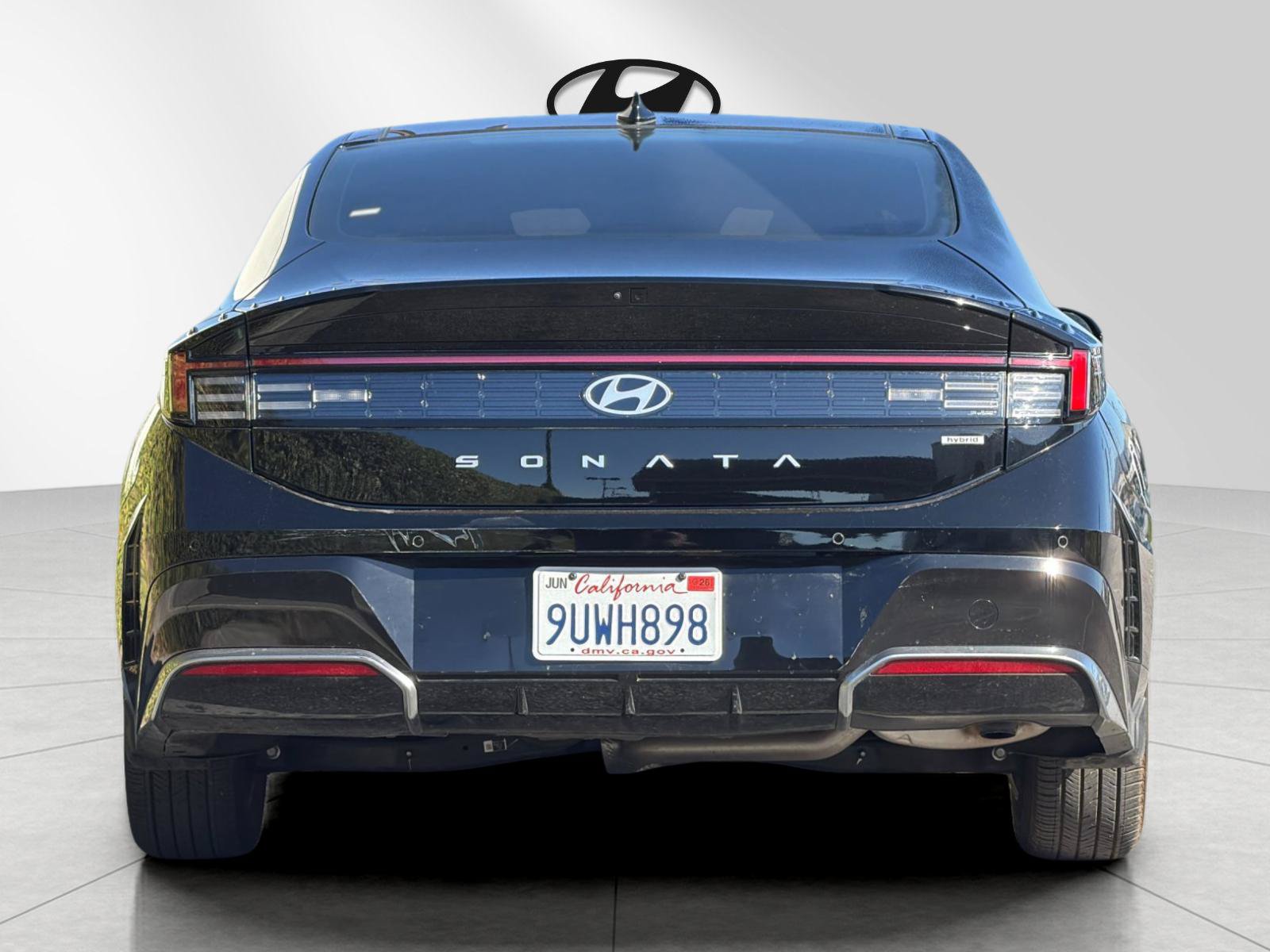 Used 2025 Hyundai Sonata Limited FWD image 4