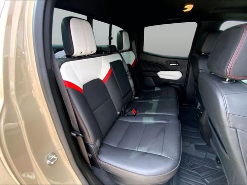 Used 2024 GMC Canyon AT4X AWD/4WD image 20