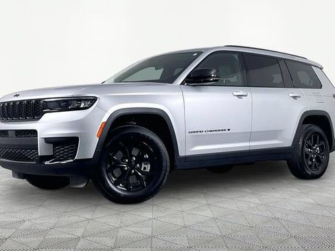 Used 2025 Jeep Grand Cherokee L Altitude AWD/4WD image 1