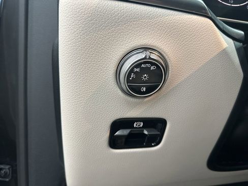 New 2026 Mercedes-Benz GLC 300 image 17