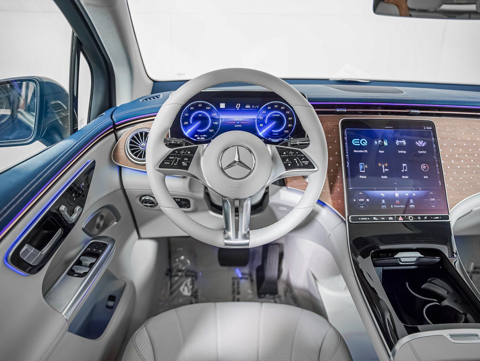 Certified 2023 Mercedes-Benz EQE 350+ SUV image 14