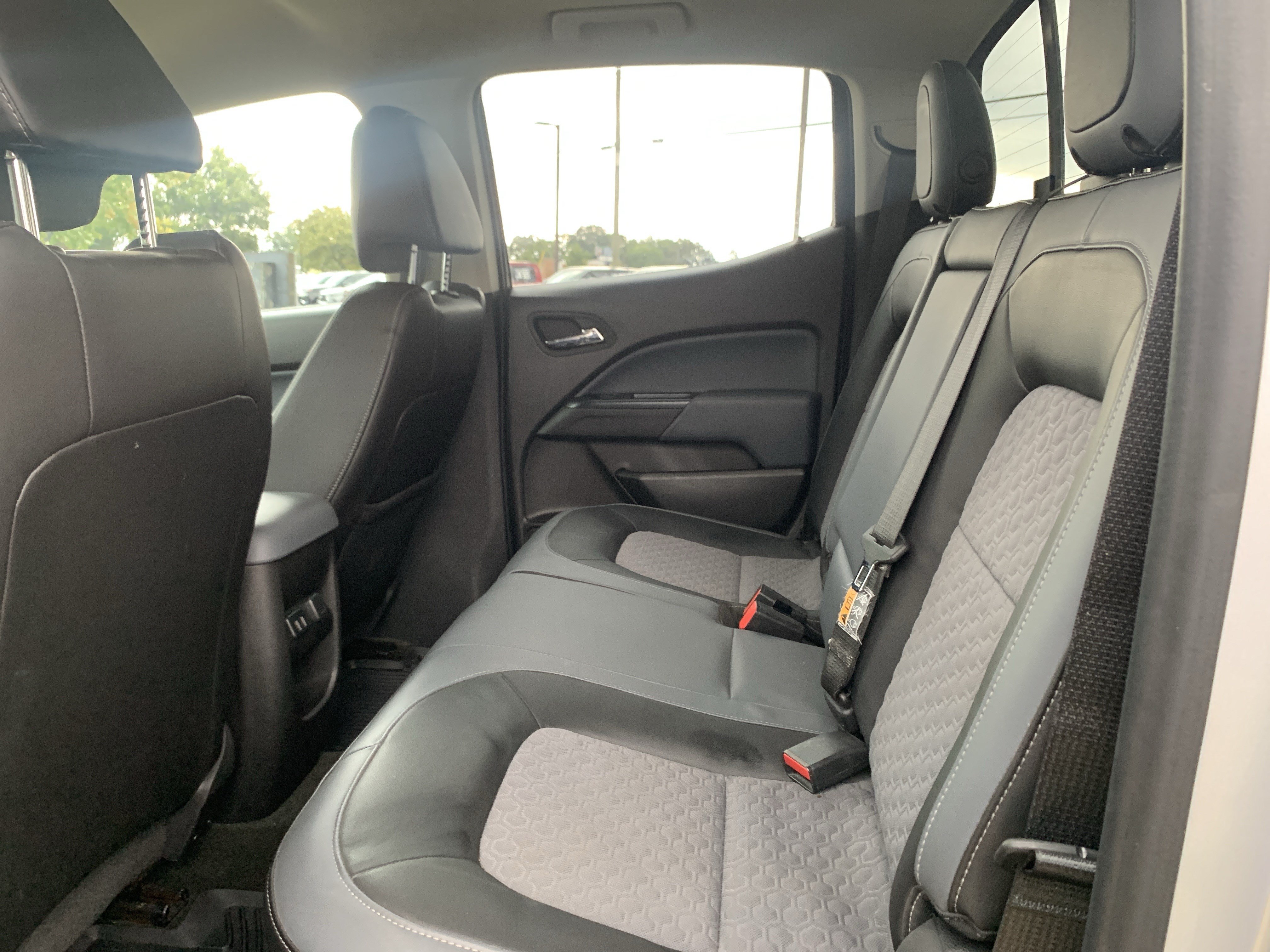 Used 2016 Chevrolet Colorado Z71 RWD image 32
