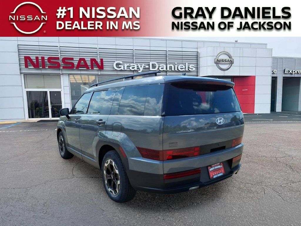 Used 2024 Hyundai Santa Fe SEL AWD/4WD image 5