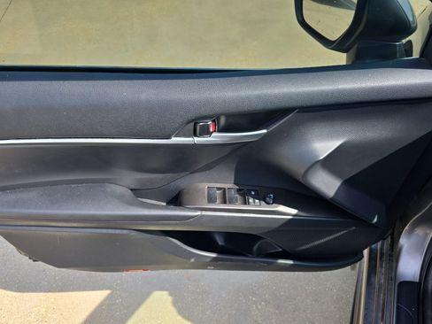 Used 2024 Toyota Camry SE FWD image 12