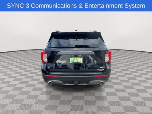Used 2023 Ford Explorer XLT w/ Equipment Group 202A image 8