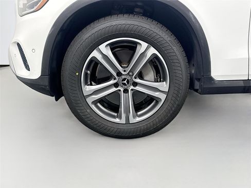 Used 2021 Mercedes-Benz GLC 300 image 29