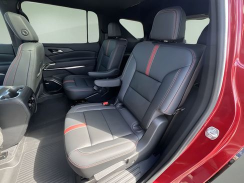 Certified 2024 Chevrolet Traverse RS w/ LPO, Floor Liner Package image 26