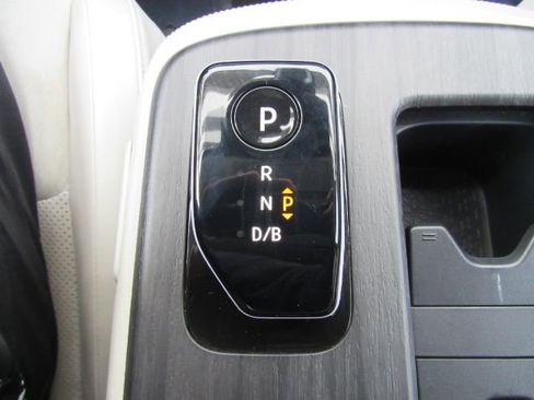 Used 2023 Nissan Ariya FWD image 47